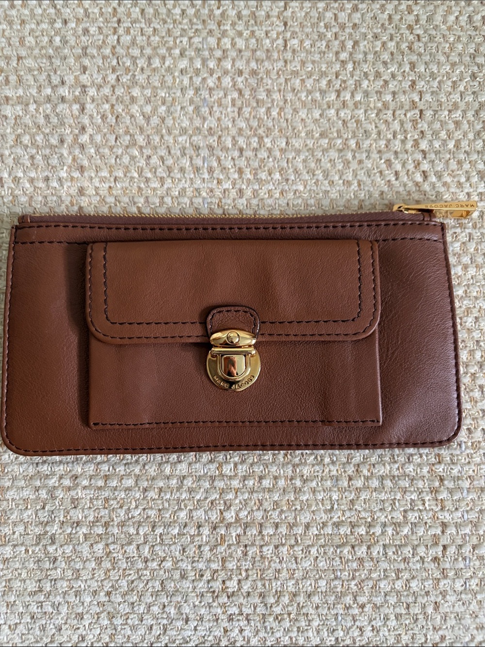 Vintage Marc Jacob’s Y2-K Era Design BrownLeather Wallet Clutch Gold Push-lock